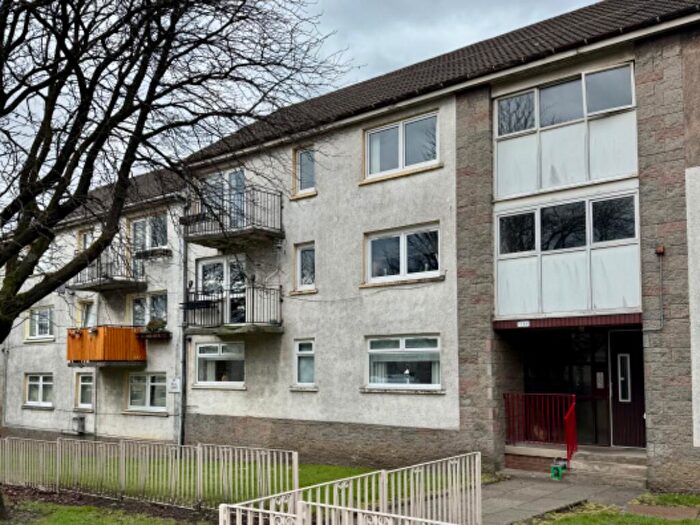 2 Bedroom Flat To Rent In Deedes Street, Airdrie, Lanarkshire, ML6
