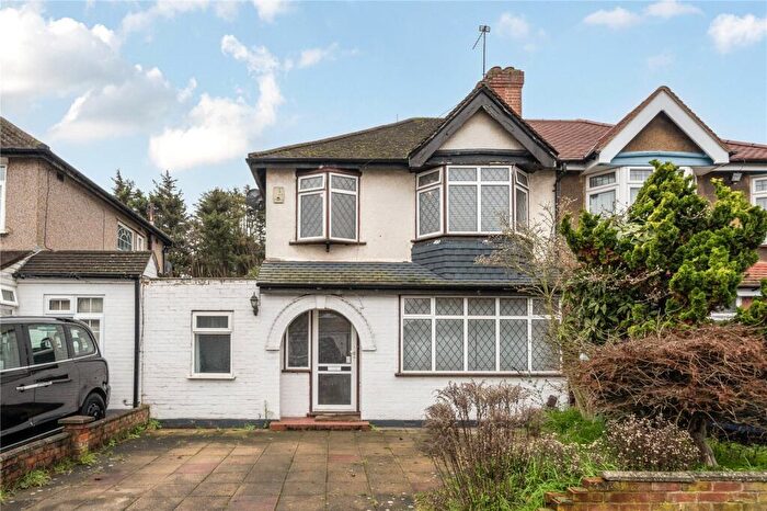4 Bedroom Semi Detached House For Sale In Woodgrange Avenue, Enfield, EN1