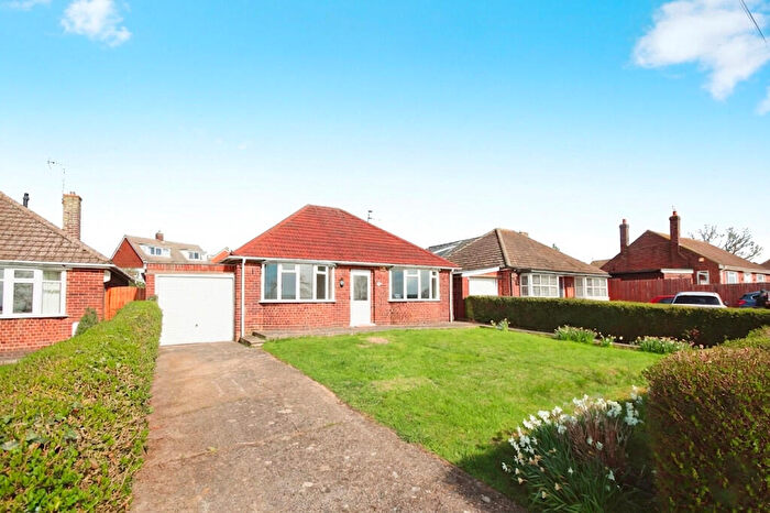 2 Bedroom Detached Bungalow For Sale In Fiskerton Road, Cherry Willingham, LN3