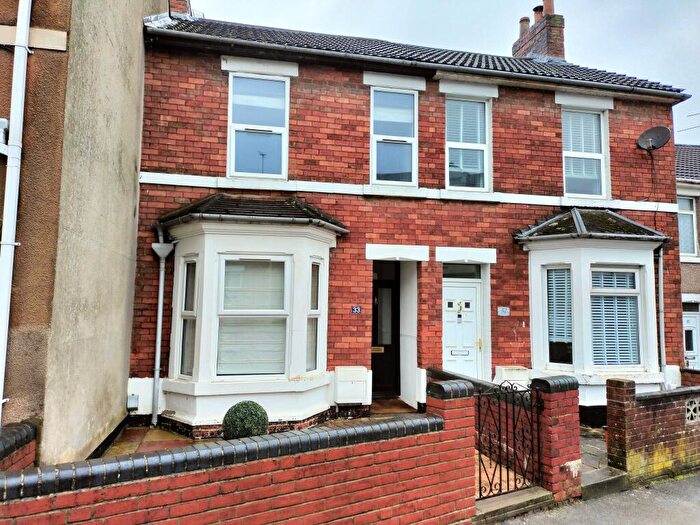 3 Bedroom House To Rent In Eastcott Road, Swindon, SN1