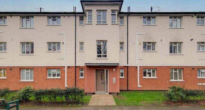 1 Bedroom Flat To Rent In Reddington Drive, Slough, SL3