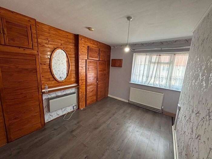 3 Bedroom Terraced House To Rent In Winmill Road, Dagenham, Essex, RM8