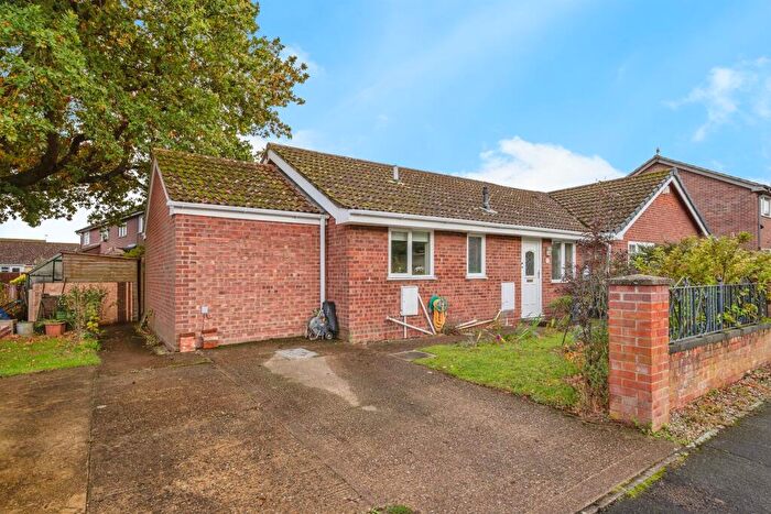 3 Bedroom Semi-Detached Bungalow For Sale In Hadfield Road, North Walsham, NR28
