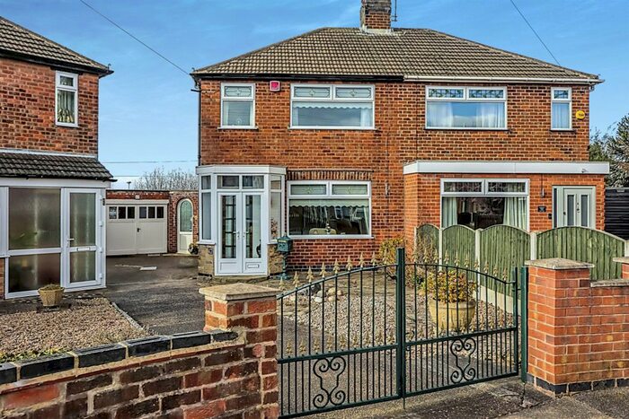 3 Bedroom Semi-Detached House For Sale In Stancliffe Avenue, Bulwell, Nottingham, NG6