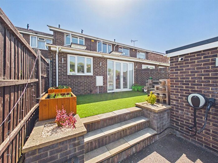 3 Bedroom Terraced House For Sale In Curlew Road, Abbeydale, Gloucester, Gloucestershire, GL4