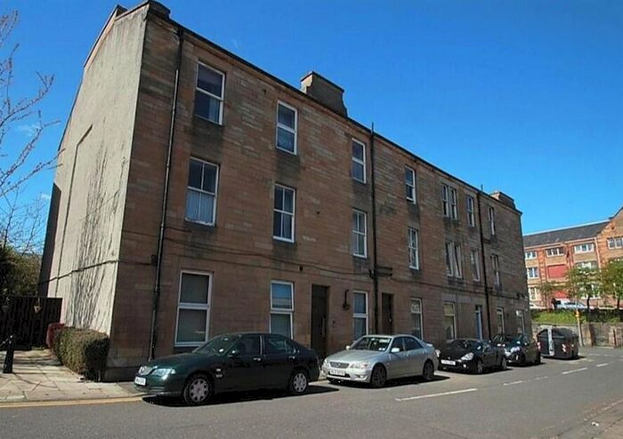 2 Bedroom Flat To Rent In Taylor Place, Abbeyhill, Edinburgh, EH7
