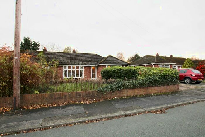 3 Bedroom Semi-Detached Bungalow To Rent In Severn Road, Culcheth, Warrington, WA3