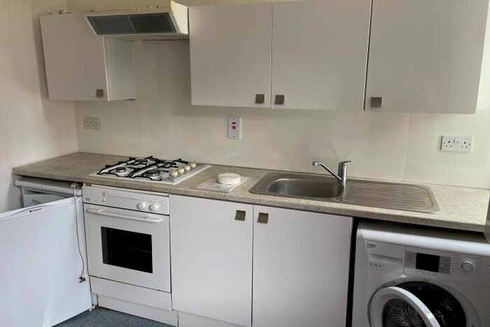 1 Bedroom Flat To Rent In Boyd Street, Glasgow, G42