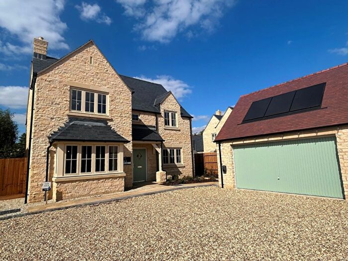 4 Bedroom Detached House For Sale In Dukes Field, Down Ampney, Cirencester, Gloucestershire, GL7