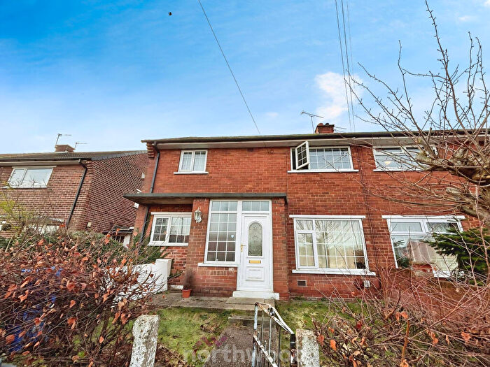 3 Bedroom Semi Detached House To Rent In Highbury Avenue, Cantley, Doncaster, DN4