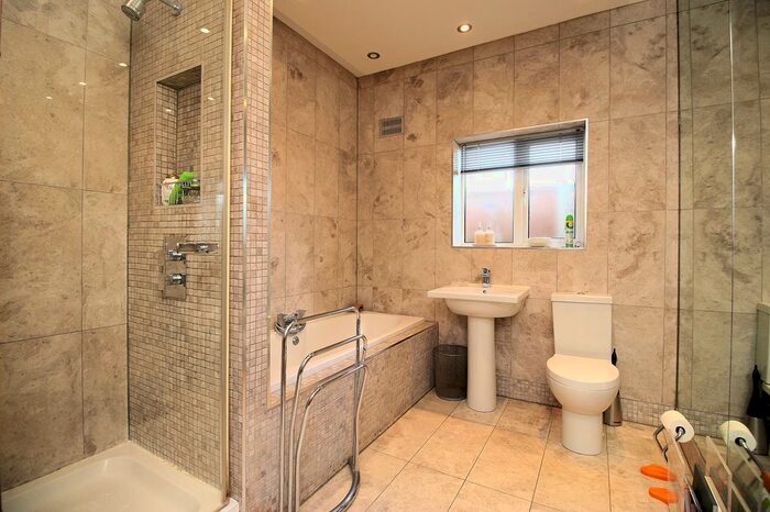 4 Bedroom Detached Bungalow For Sale In Glenfield Frith Drive, Glenfield, LE3