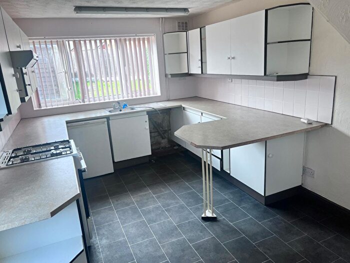 3 Bedroom Semi-Detached House To Rent In Lansdowne Grove, Wigston, LE18
