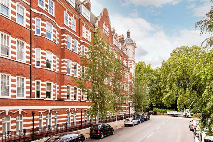 3 Bedroom Apartment For Sale In North Gate, Prince Albert Road, London, NW8