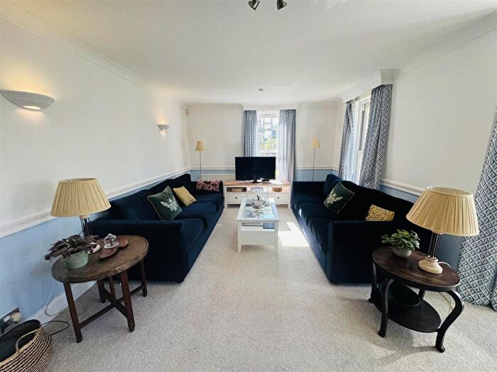2 Bedroom Flat To Rent In B The Avenue, Clifton, BS8