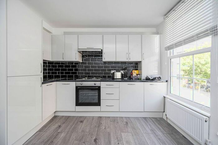 1 Bedroom Flat To Rent In Old Street, Old Street, London, EC1V