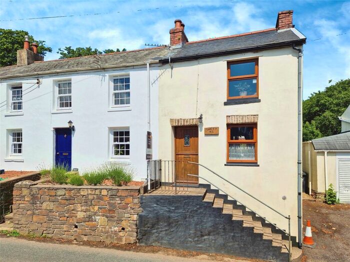 2 Bedroom End Of Terrace House For Sale In Barnstaple, Devon, EX31