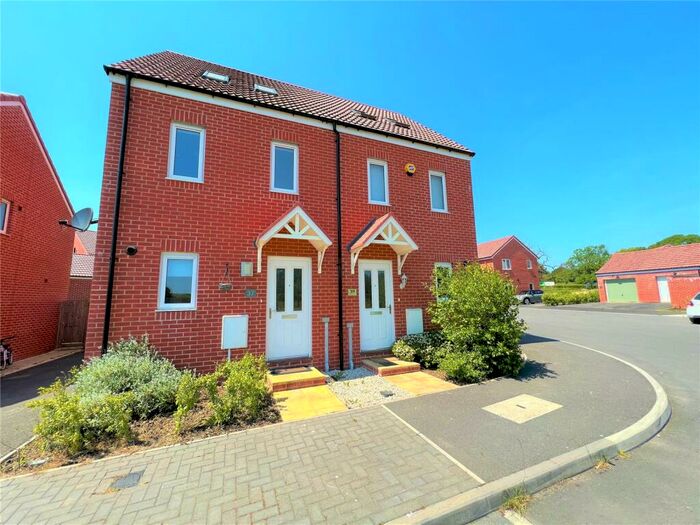Houses to rent in Egerton Close, SN3, Swindon