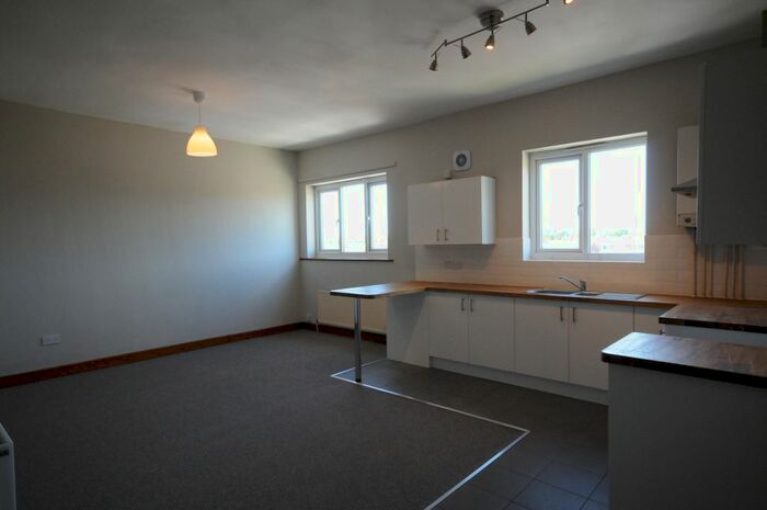 1 Bedroom Flat To Rent In Snape Drive, Oulton, NR32