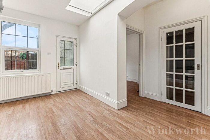 1 Bedroom Apartment To Rent In New Cross Road, London, SE14