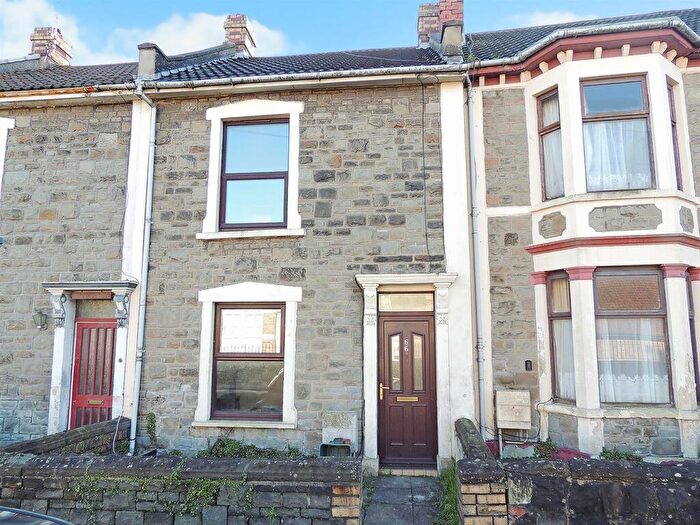 2 Bedroom Terraced House To Rent In Hillside Road, Bristol, BS5