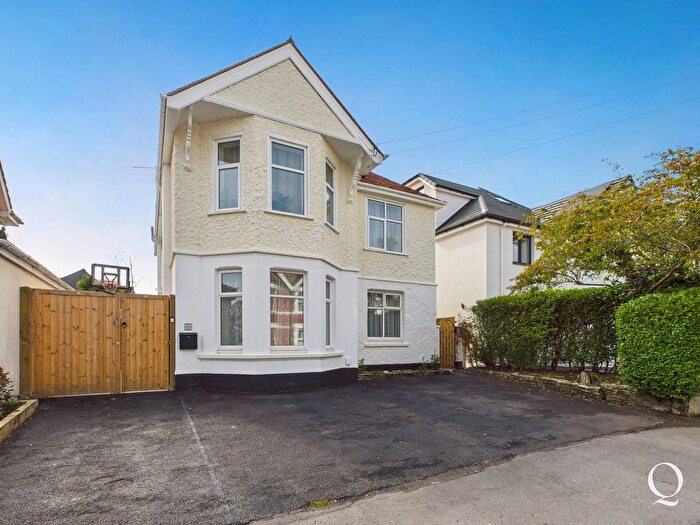 5 Bedroom Detached House For Sale In Pembroke Road, Alum Chine, BH4