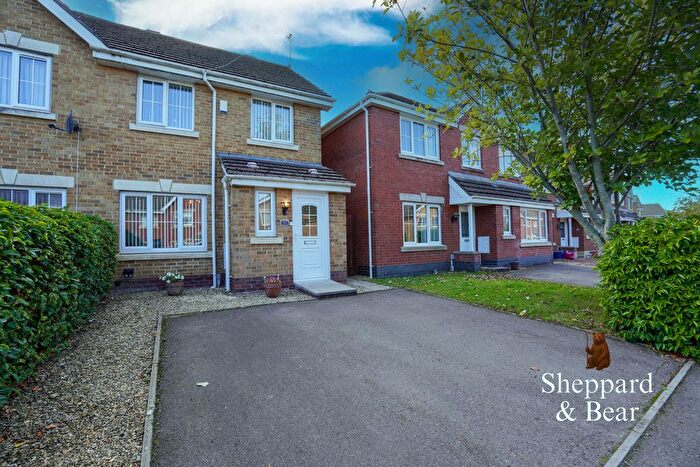 3 Bedroom Semi-Detached House For Sale In Thorne Way, Cardiff, CF5
