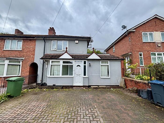 3 Bedroom House To Rent In Norrington Road, Northfield, B31