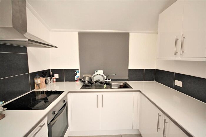 1 Bedroom Apartment To Rent In Lansdowne Place, Hove, BN3