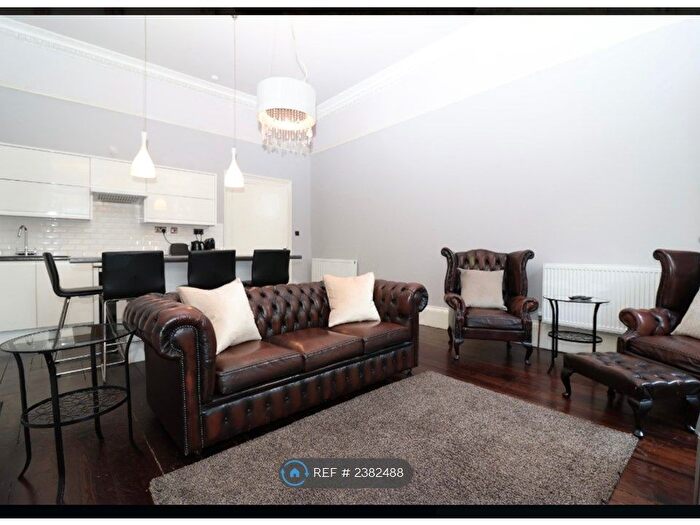 2 Bedroom Flat To Rent In North Claremont Street, Glasgow, G3
