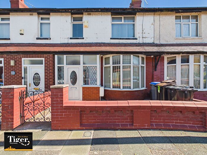 3 Bedroom End Of Terrace House For Sale In Hudson Road, Blackpool, FY1