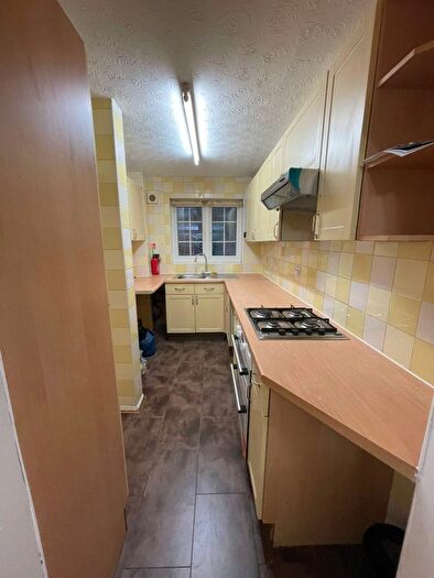 3 Bedroom Terraced House To Rent In Ilford, IG3