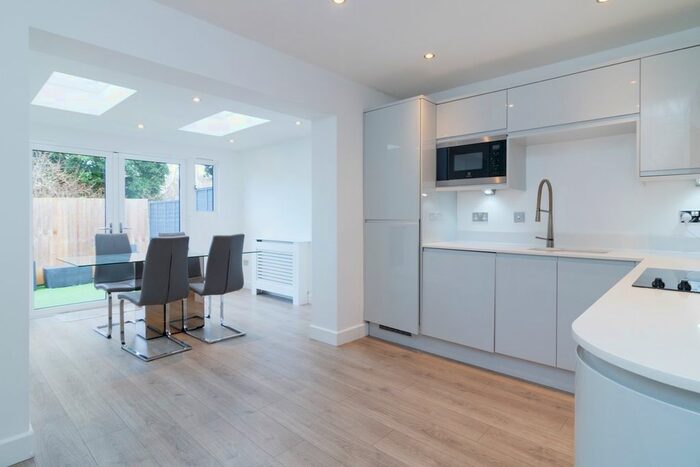 2 Bedroom Terraced House To Rent In Winchelsea Road, Chatham ME5