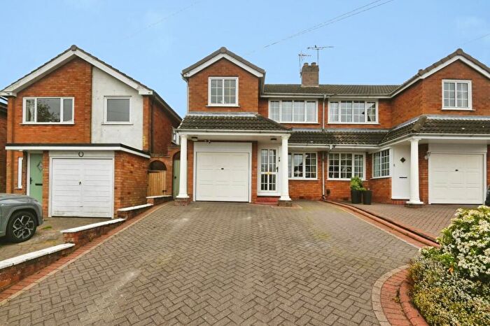 3 Bedroom Semi Detached House For Sale In Potters Lane, Polesworth, Tamworth, B78