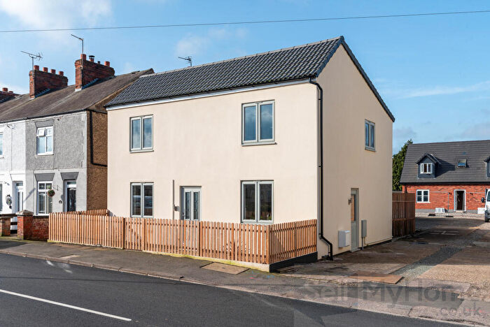 3 Bedroom Detached House For Sale In Leicester Road, Shepshed, Loughborough, Leicestershire, LE12