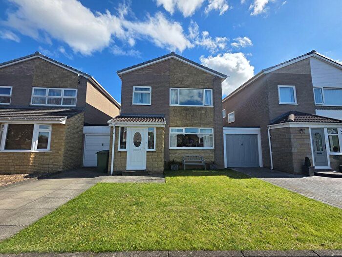 3 Bedroom Link Detached House For Sale In Harwood Close, Cramlington, NE23