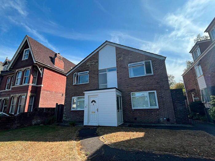 2 Bedroom Flat To Rent In Brookvale Road, Southampton, SO17
