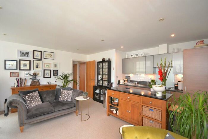 2 Bedroom Flat To Rent In Paper Mill Yard, Norwich, NR1