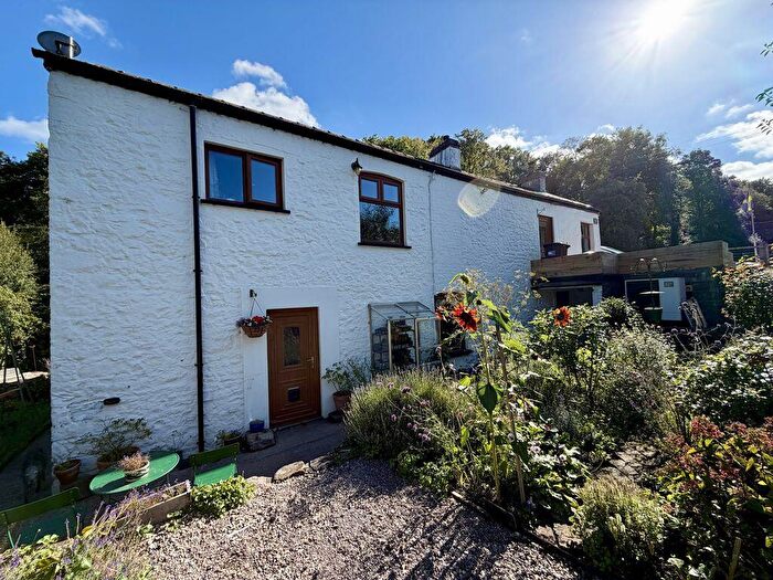 3 Bedroom Semi-Detached House For Sale In Twyn Allwys Road, Govilon, NP7