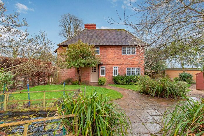 3 Bedroom Cottage To Rent In Southfields Place, Blakesley, Towcester, NN12