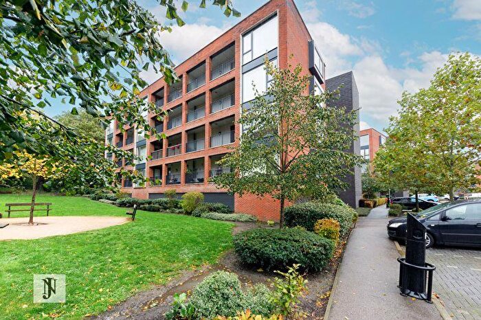 1 Bedroom Flat To Rent In Cornflower Court, Ebony Crescent, Cockfosters, EN4