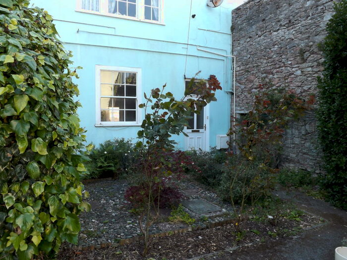 1 Bedroom Flat To Rent In Durnford Street, PL1