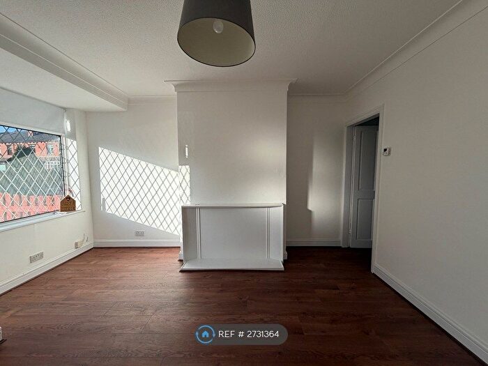 2 Bedroom Terraced House To Rent In Dalton Avenue, Leeds, LS11