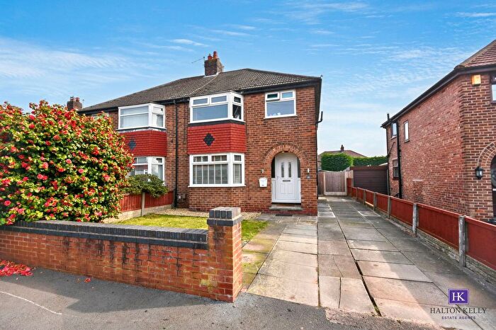 3 Bedroom Semi-Detached House For Sale In Ridley Drive, Great Sankey, WA5