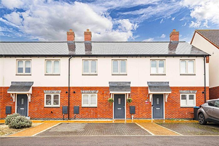 2 Bedroom Terraced House For Sale In Horseshoe Close, Bourne End, Hemel Hempstead, Hertfordshire, HP1