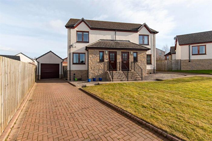 3 Bedroom Semi-Detached House For Sale In Hutchison Drive, Scone, Perth, PH2