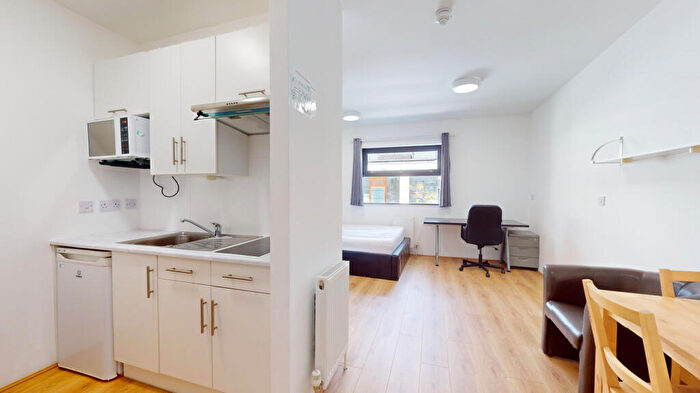 Studio To Rent In Thane Villas, Finsbury Park, Greater London, N7