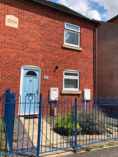 2 Bedroom Semi-Detached House For Sale In Druid Street, Hinckley, LE10