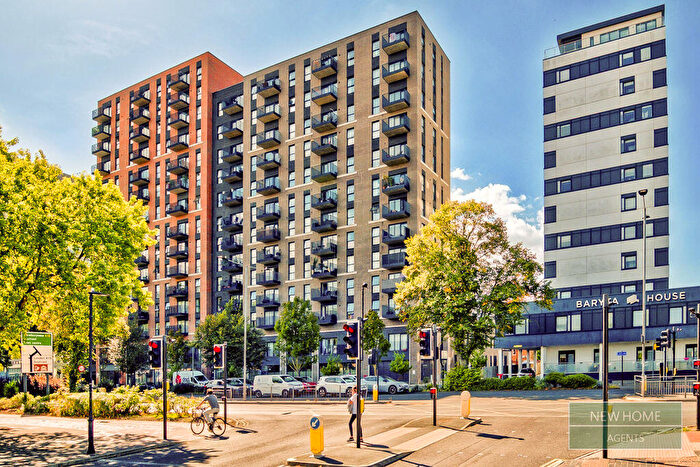 2 Bedroom Flat For Sale In Victoria Avenue, Southend-on-sea, SS2