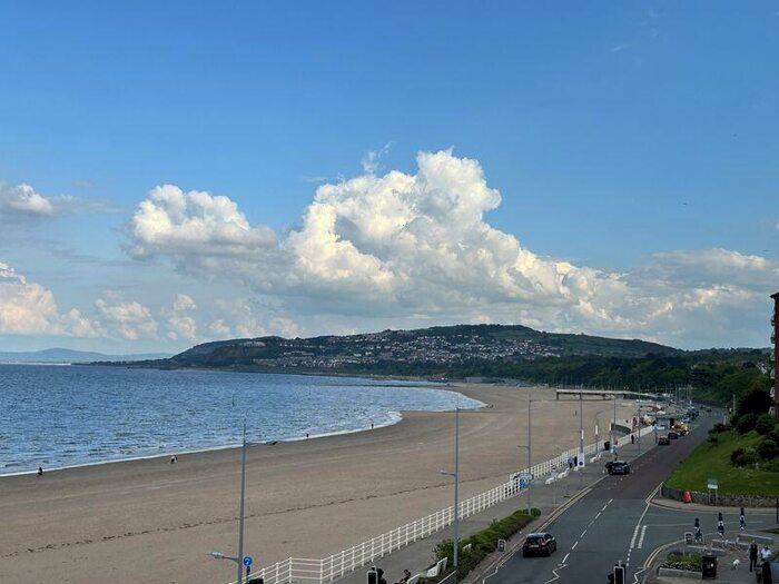 2 Bedroom Flat For Sale In West Promenade, Rhos On Sea, LL28