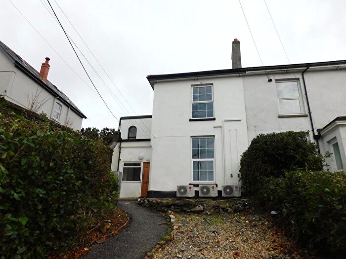 1 Bedroom Flat To Rent In Bodmin Road, St. Austell, Cornwall, PL25